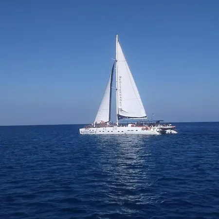 Lighthouse Apartment Larnaca