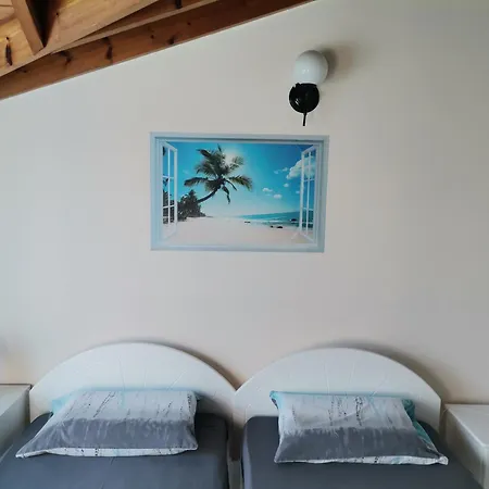 Lighthouse Apartment Larnaca