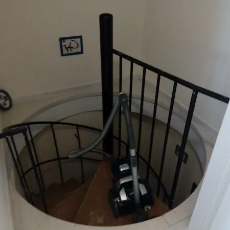 Lighthouse Apartment *